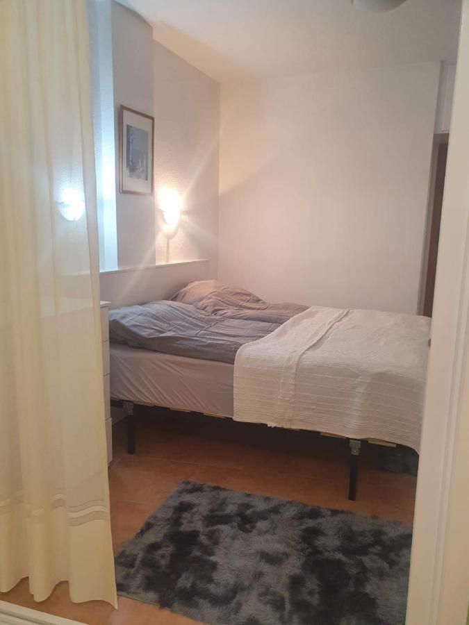 פואנגירולה Modern, Cozy Studio מראה חיצוני תמונה